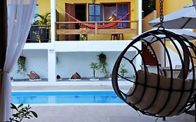 Pousada Arraial Colonial, Localizada no Centrinho e de Fácil Acesso a Praia e a Rua Mucugê